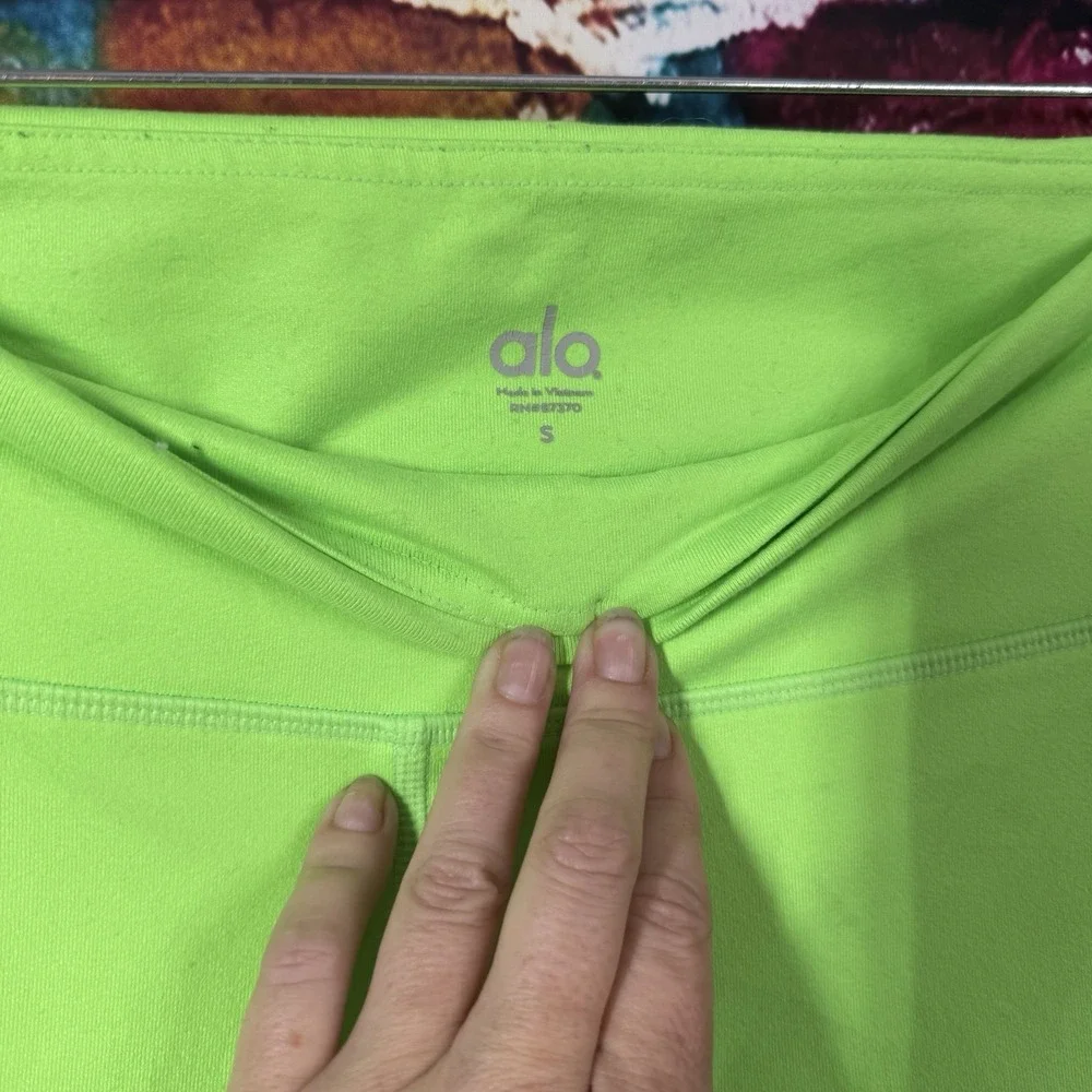 ALO Yoga Women's Neon Green Black Goddess Leggings Sz Small Ruched
